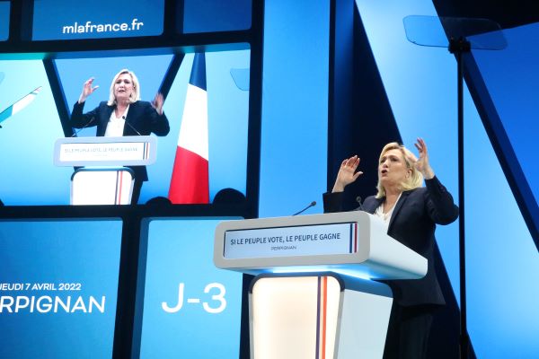 Far-right Marine Le Pen giving a speech in Perpignan on April 7, 2022 (by Gemma Tubert)